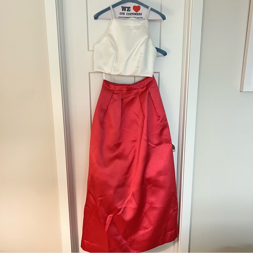 Xscape 2 piece formal dress white and pink size 2